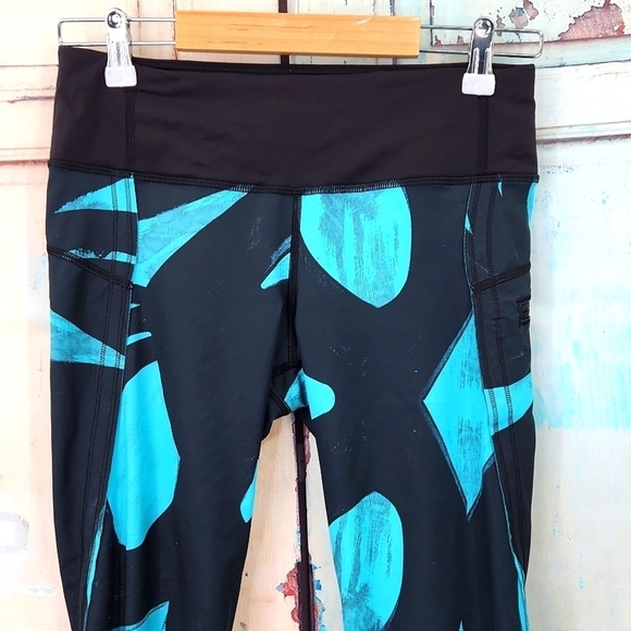 Lululemon Top Speed Crop Leggings Back Spin Stroke Peacock - Picture 3 of 6